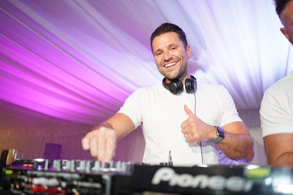 Thumbs up from Mark Wright at decks